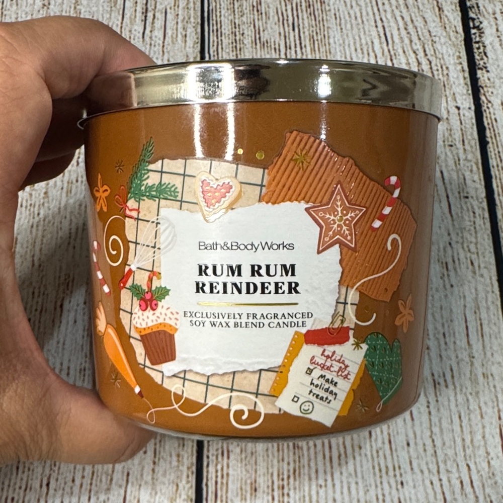 NWT Bath & Body Works Rum Rum Reindeer Candle 3 Wick BBW